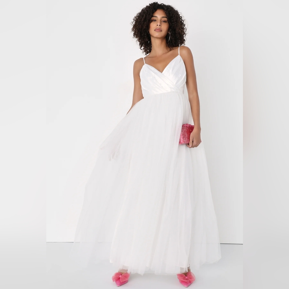 Lulus Spellbinding Beauty White Glitter Sleeveless Tulle Gown